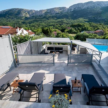 Villa Carmen Draga Bascanska ภายนอก รูปภาพ