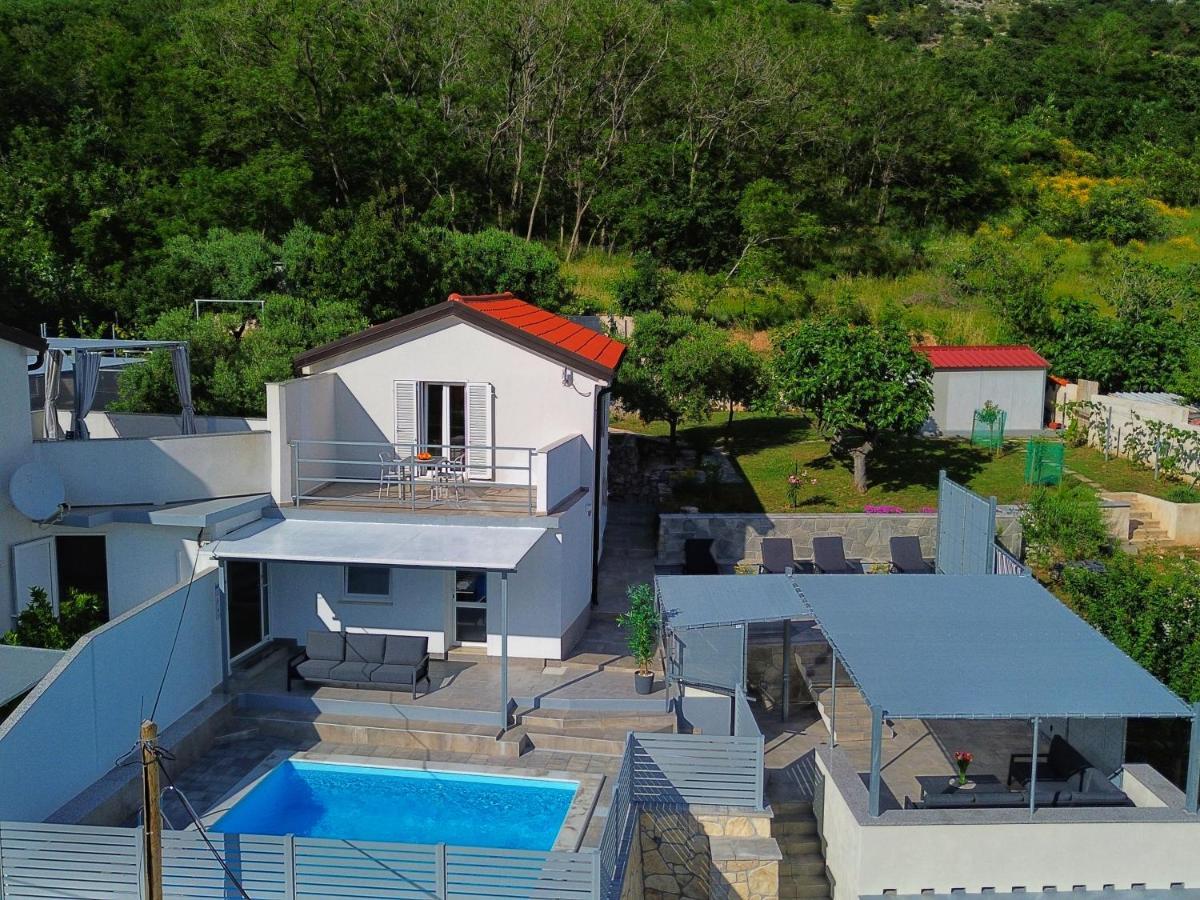 Villa Carmen Draga Bascanska ภายนอก รูปภาพ