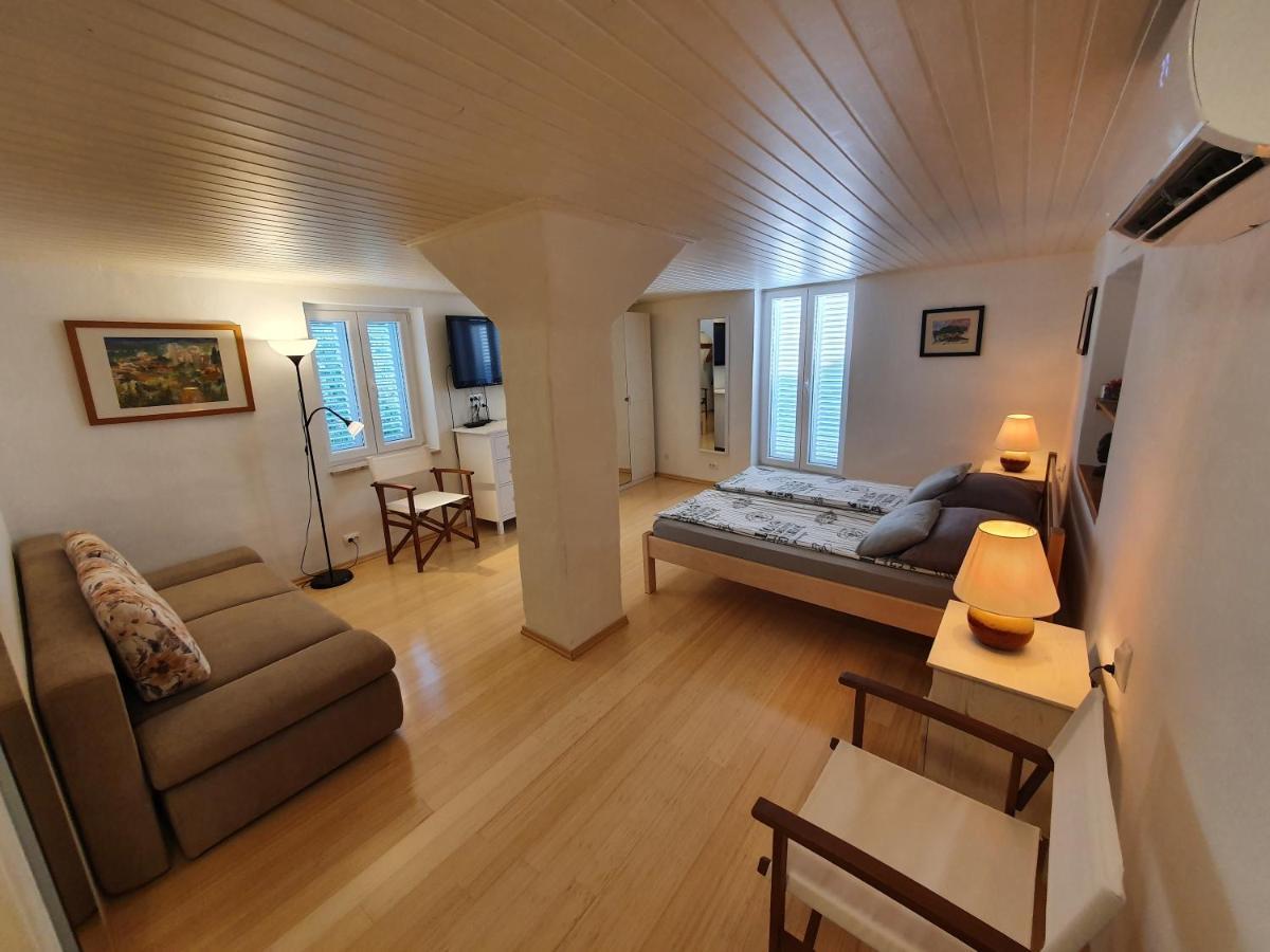 Villa Carmen Draga Bascanska ภายนอก รูปภาพ